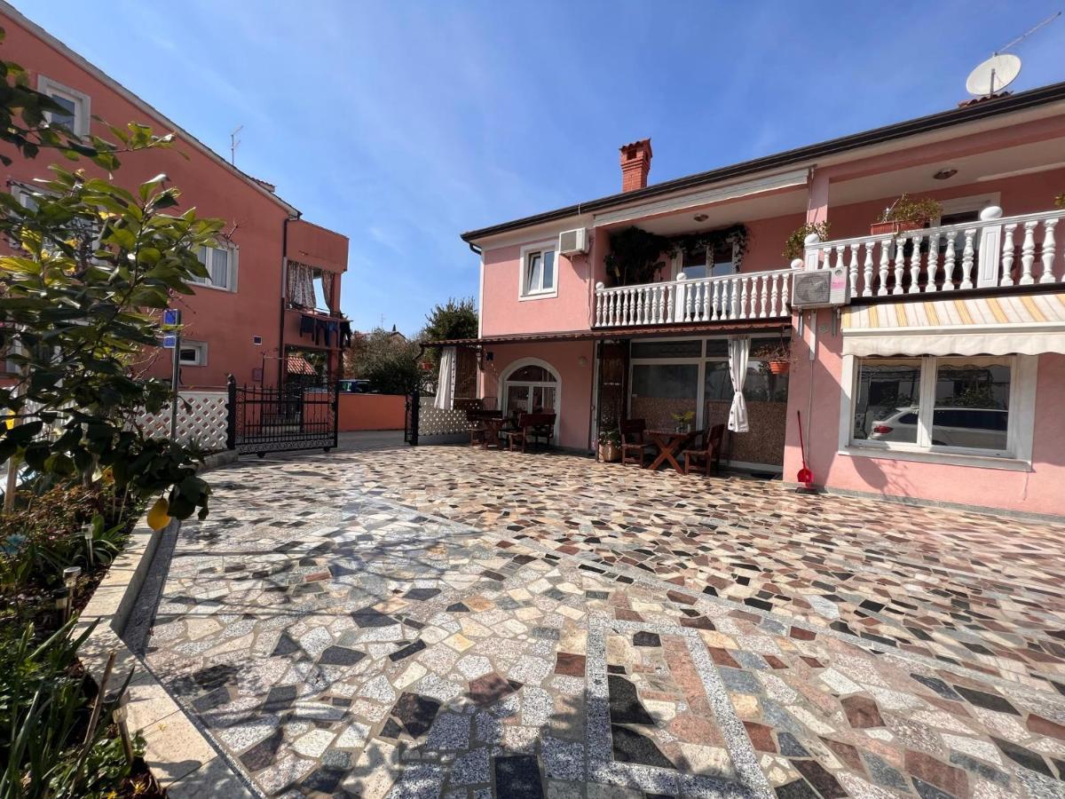 Apartments Tereza Novigrad Istria エクステリア 写真