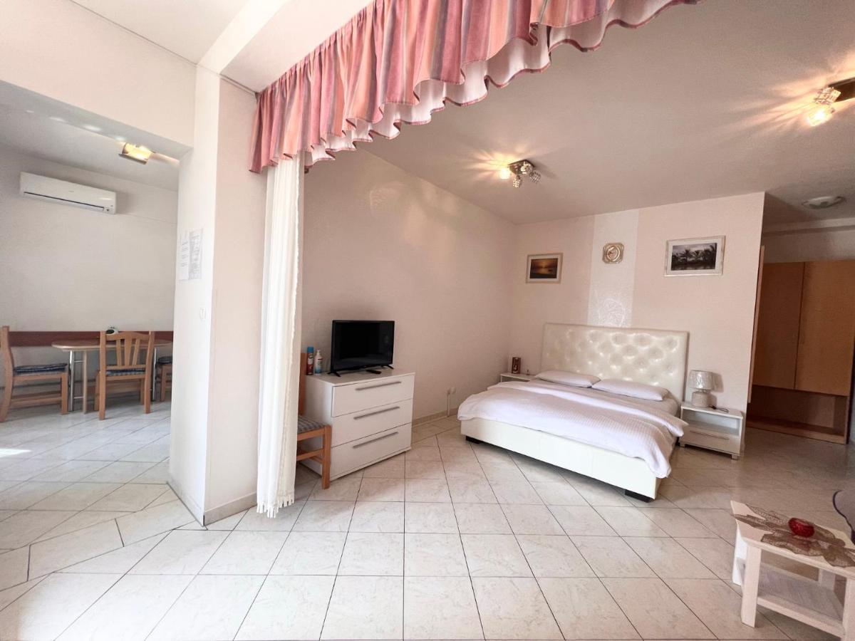 Apartments Tereza Novigrad Istria エクステリア 写真